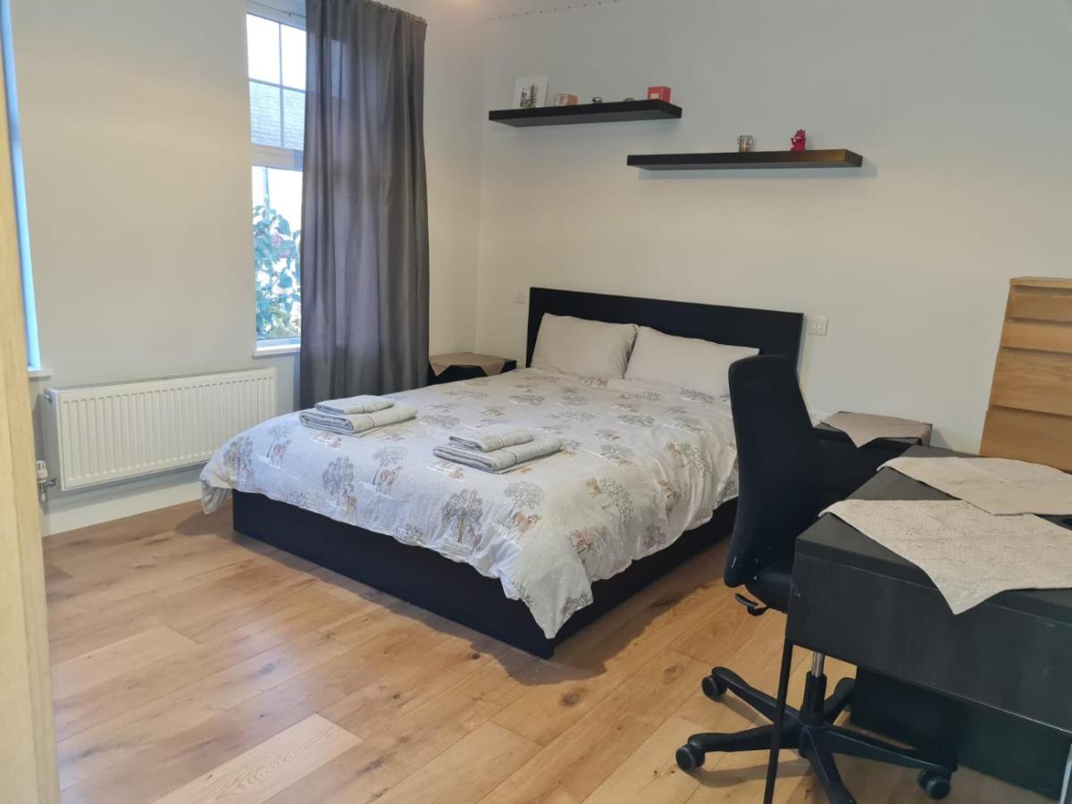 Daniari Guest Rooms Erith Exterior foto